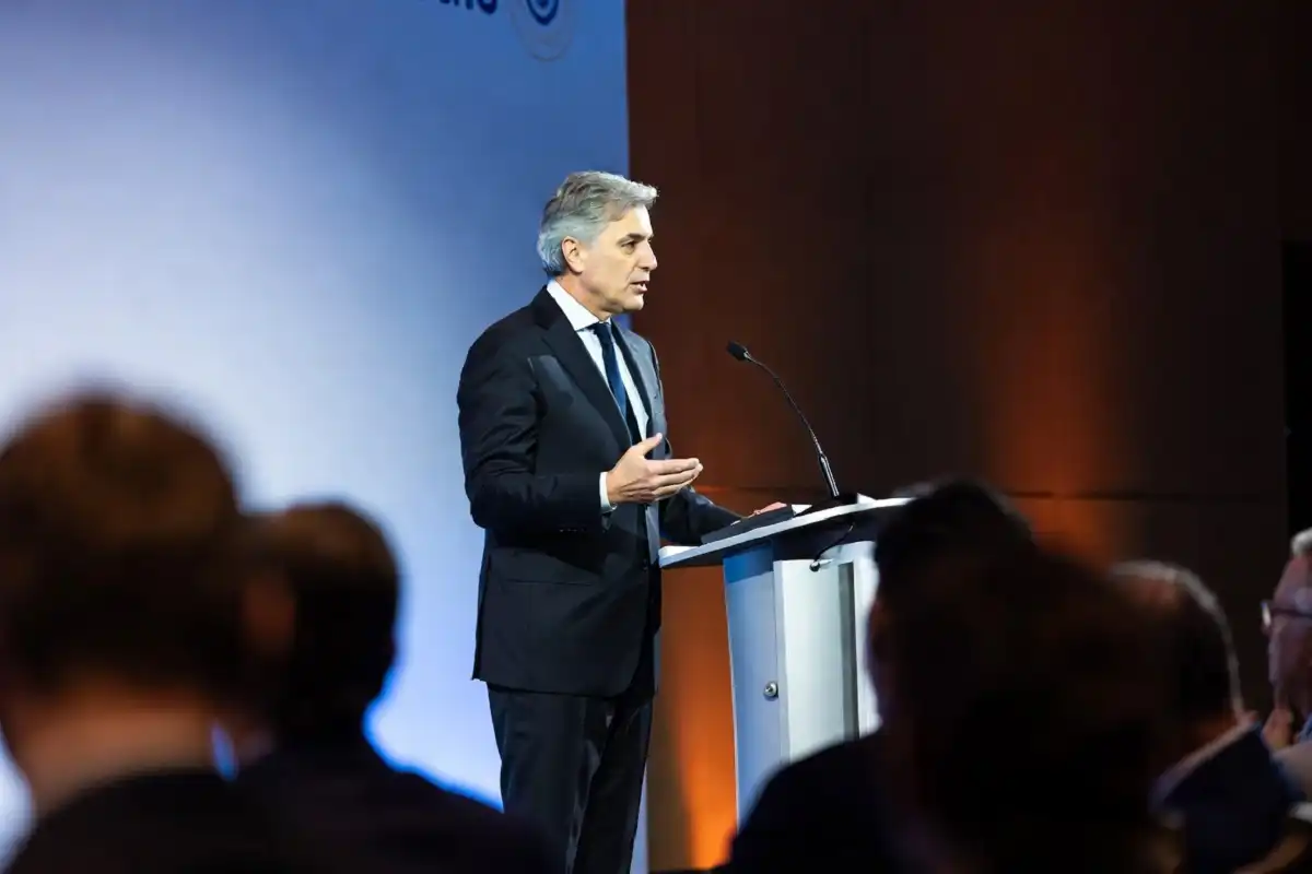Jamie Dimon speaking to investors about AI and leadership in May 2026